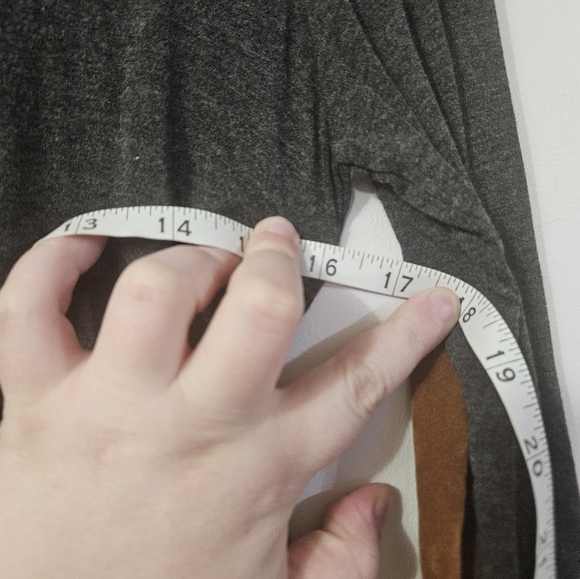 Acting Pro Long Sleeve Gray Tee With Brown Elbow Accents! - Picture 4 of 5